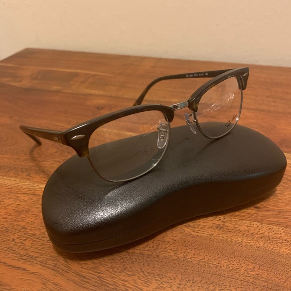 BRAND NEW *NEVER USED* RAY BANS GLASSES - Picture 5 of 8